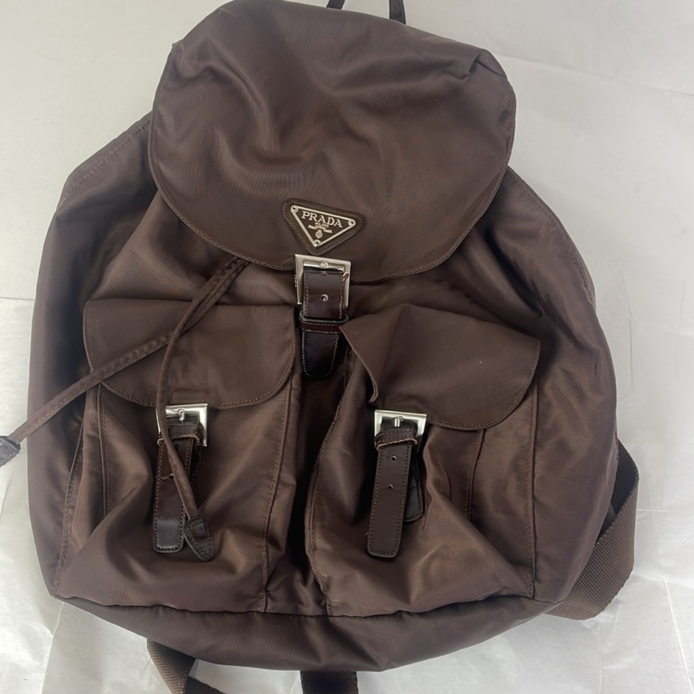 Prada backpack - Picture 3 of 15
